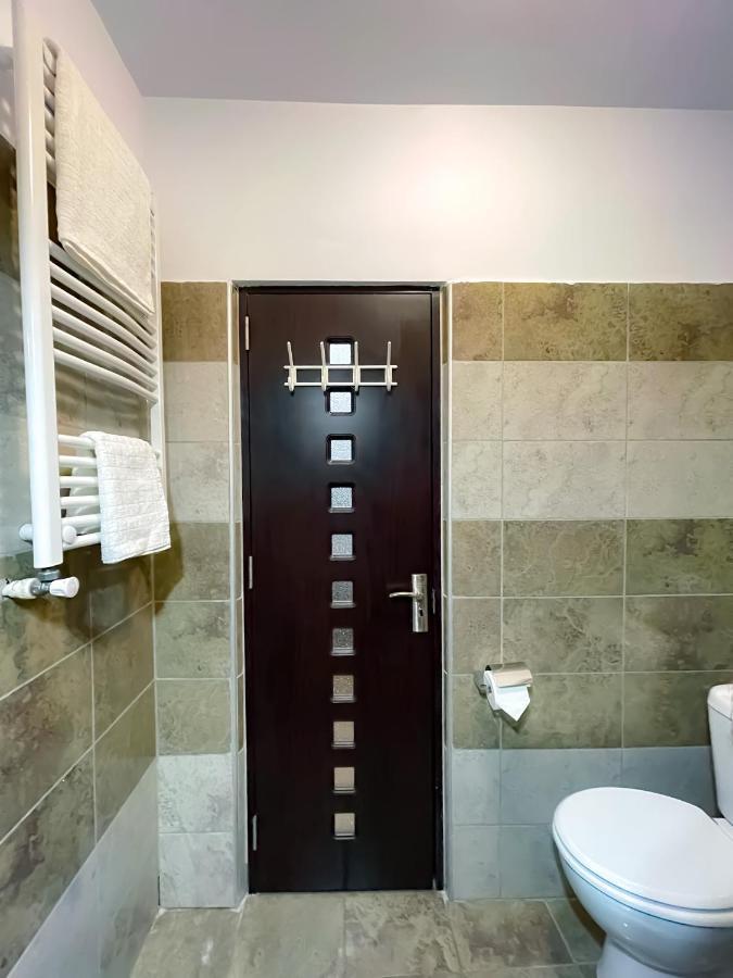 Cool Flat In The Heart Of Bucharest'S Fun And History 아파트 외부 사진