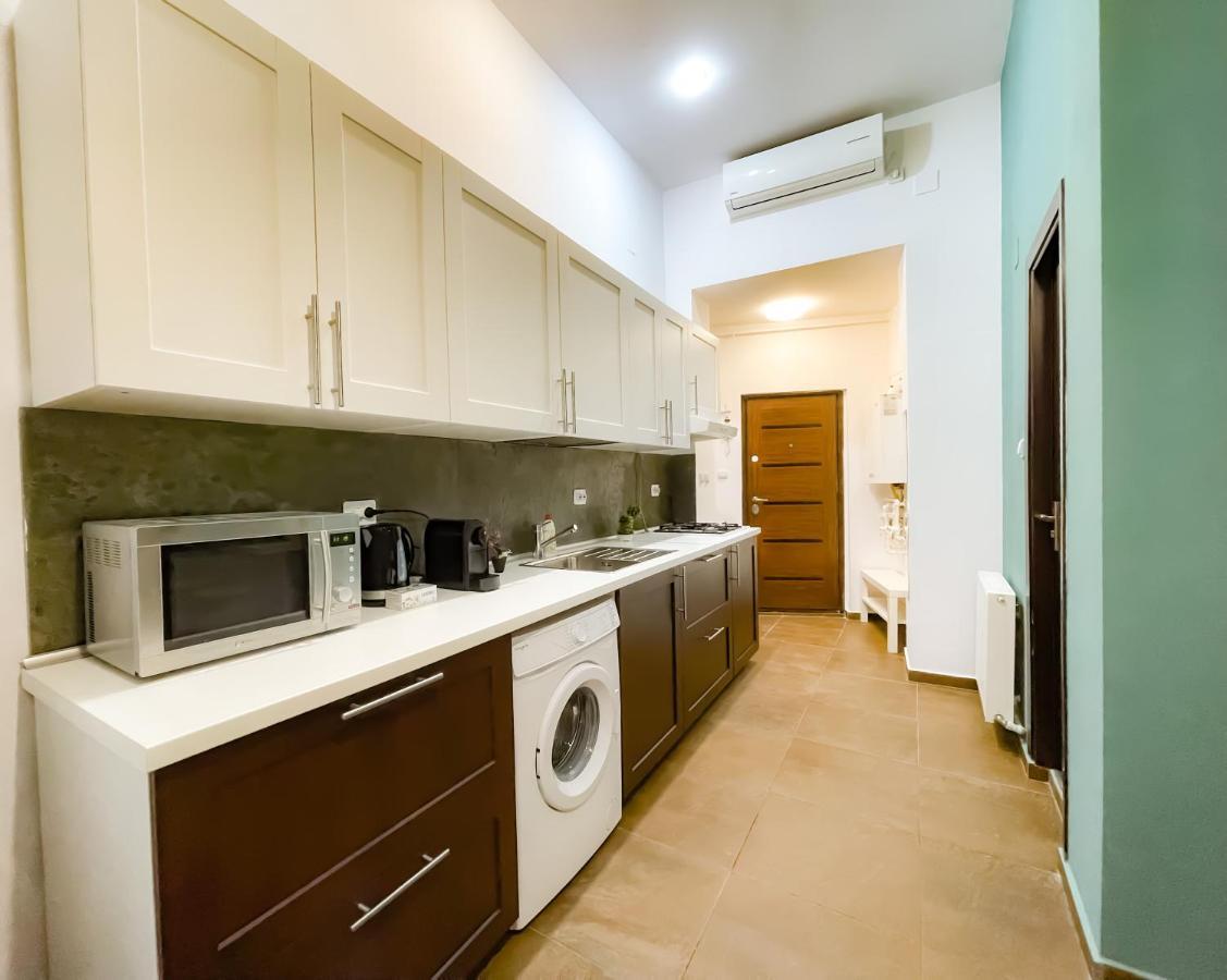 Cool Flat In The Heart Of Bucharest'S Fun And History 아파트 외부 사진