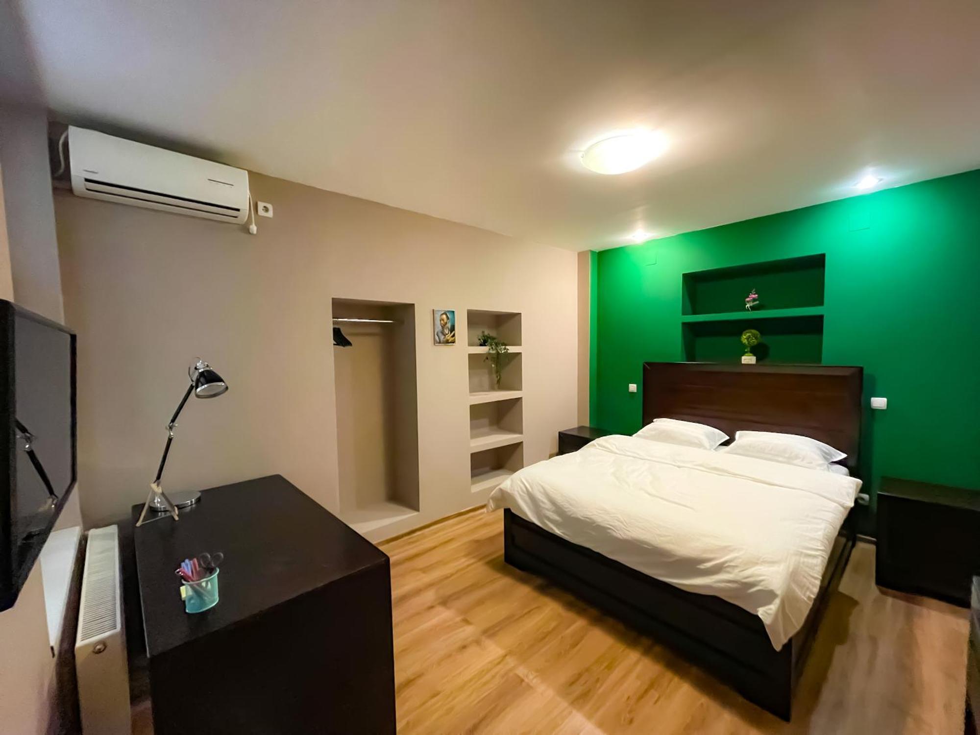 Cool Flat In The Heart Of Bucharest'S Fun And History 아파트 외부 사진